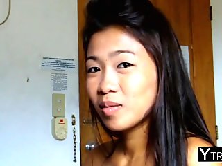 Gorgeous Thai girl shows her stunning blowjob skills